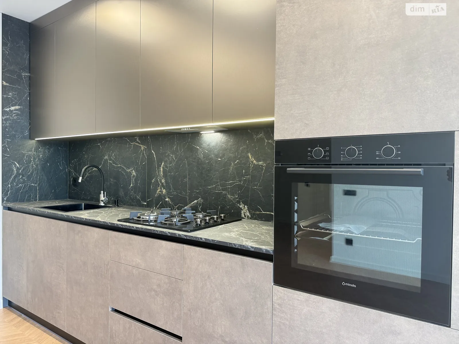 Продається 1-кімнатна квартира 42 кв. м у Рівному, вул. Студентська, 24 - фото 1