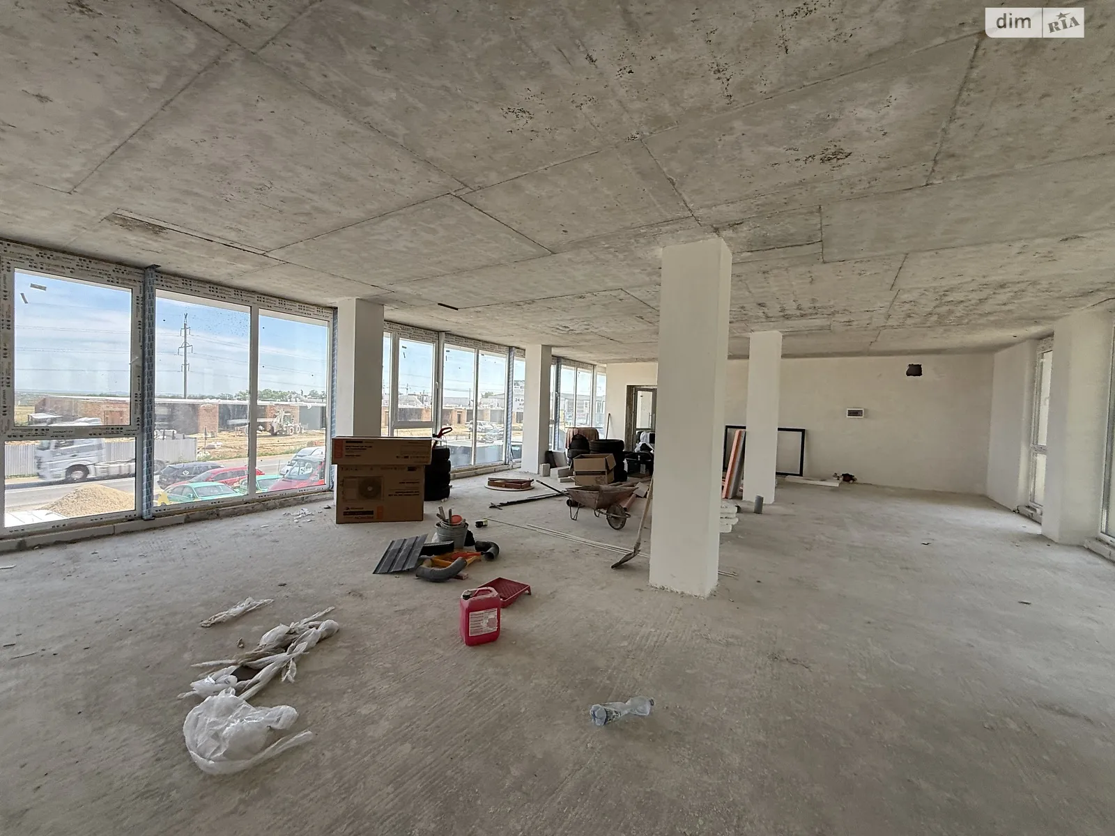Сдается в аренду помещения свободного назначения 400 кв. м в 3-этажном здании, цена: 160000 грн - фото 1
