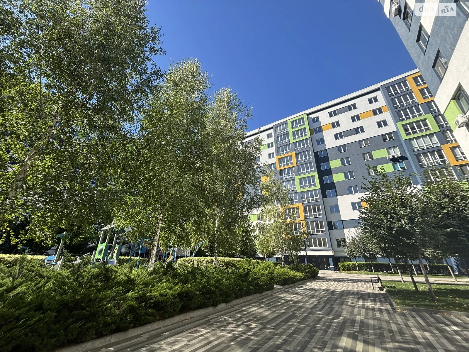 Продается 2-комнатная квартира 65 кв. м в Буче, бул. Леонида Бирюкова, 9 - фото 1