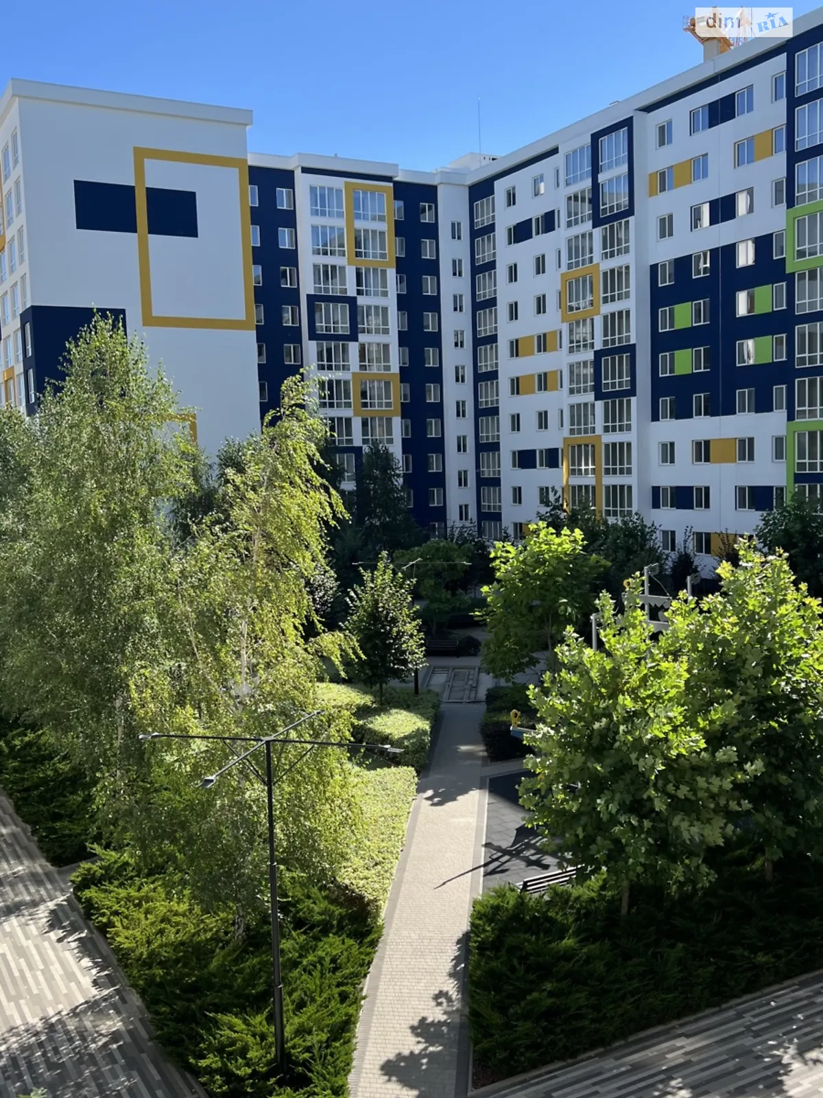 Продается 2-комнатная квартира 65 кв. м в Буче, ул. Вишневая - фото 1