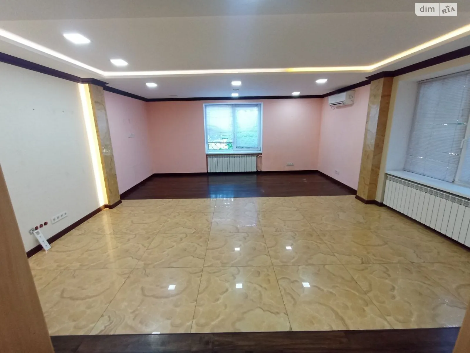 ул. Уманская, 35-37 Соломенский Киев, цена: 299000 $ - фото 1
