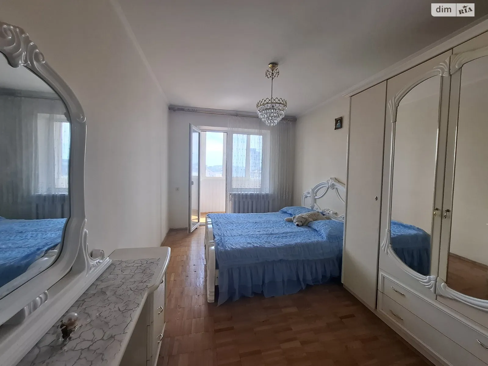Продается 3-комнатная квартира 63 кв. м в Хмельницком, ул. Прибугская - фото 1