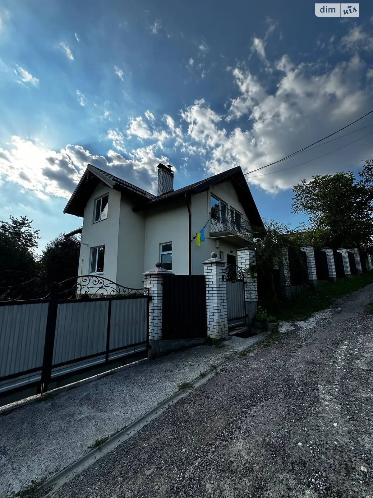 Сдается в аренду дом на 2 этажа 156 кв. м с террасой, цена: 900 $ - фото 1