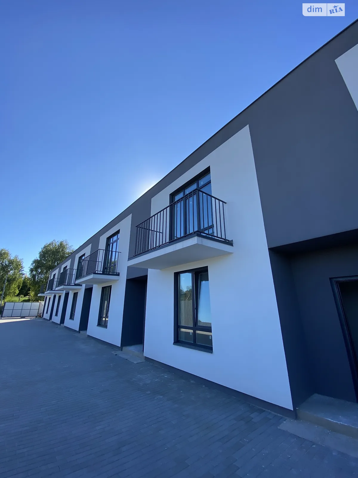 Продается дом на 2 этажа 95 кв. м с подвалом, цена: 47500 $ - фото 1
