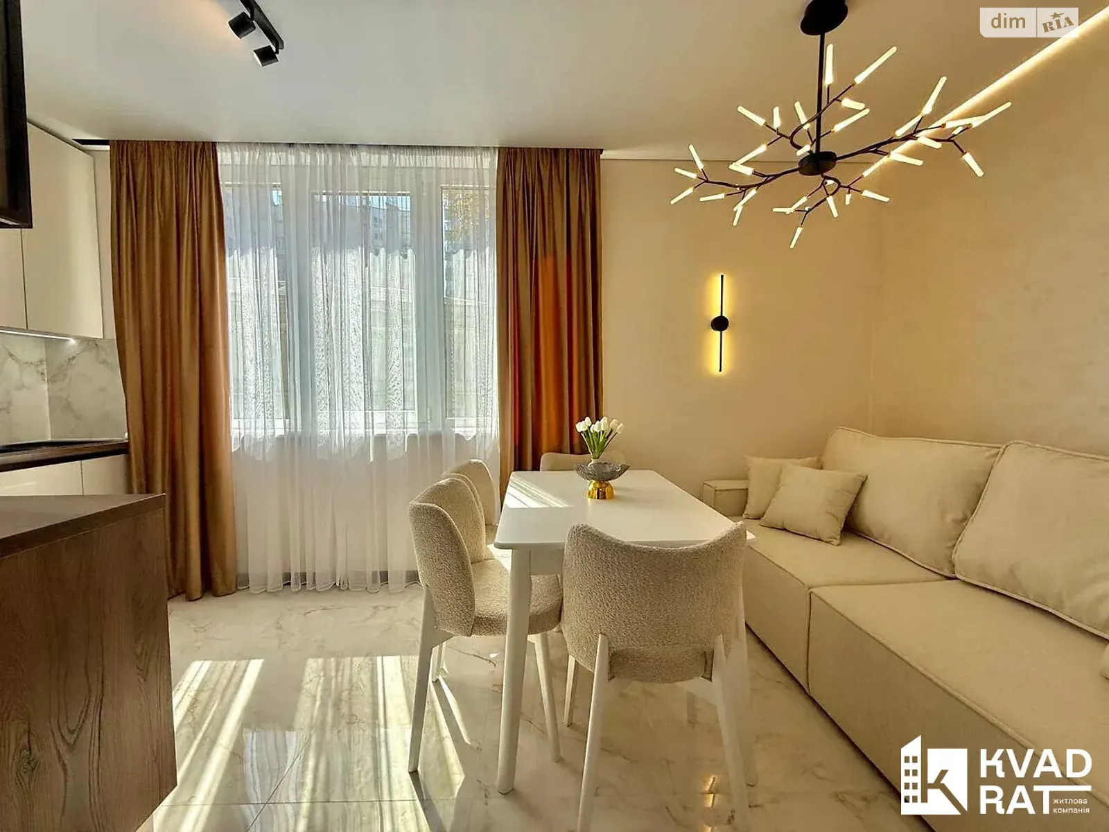 Продается 1-комнатная квартира 42 кв. м в Ивано-Франковске, ул. Национальной Гвардии, 3 - фото 1