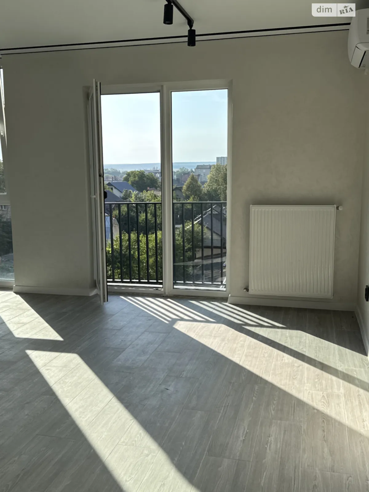 Продается 2-комнатная квартира 72 кв. м в Ивано-Франковске, ул. Ленкавского, 2 - фото 1