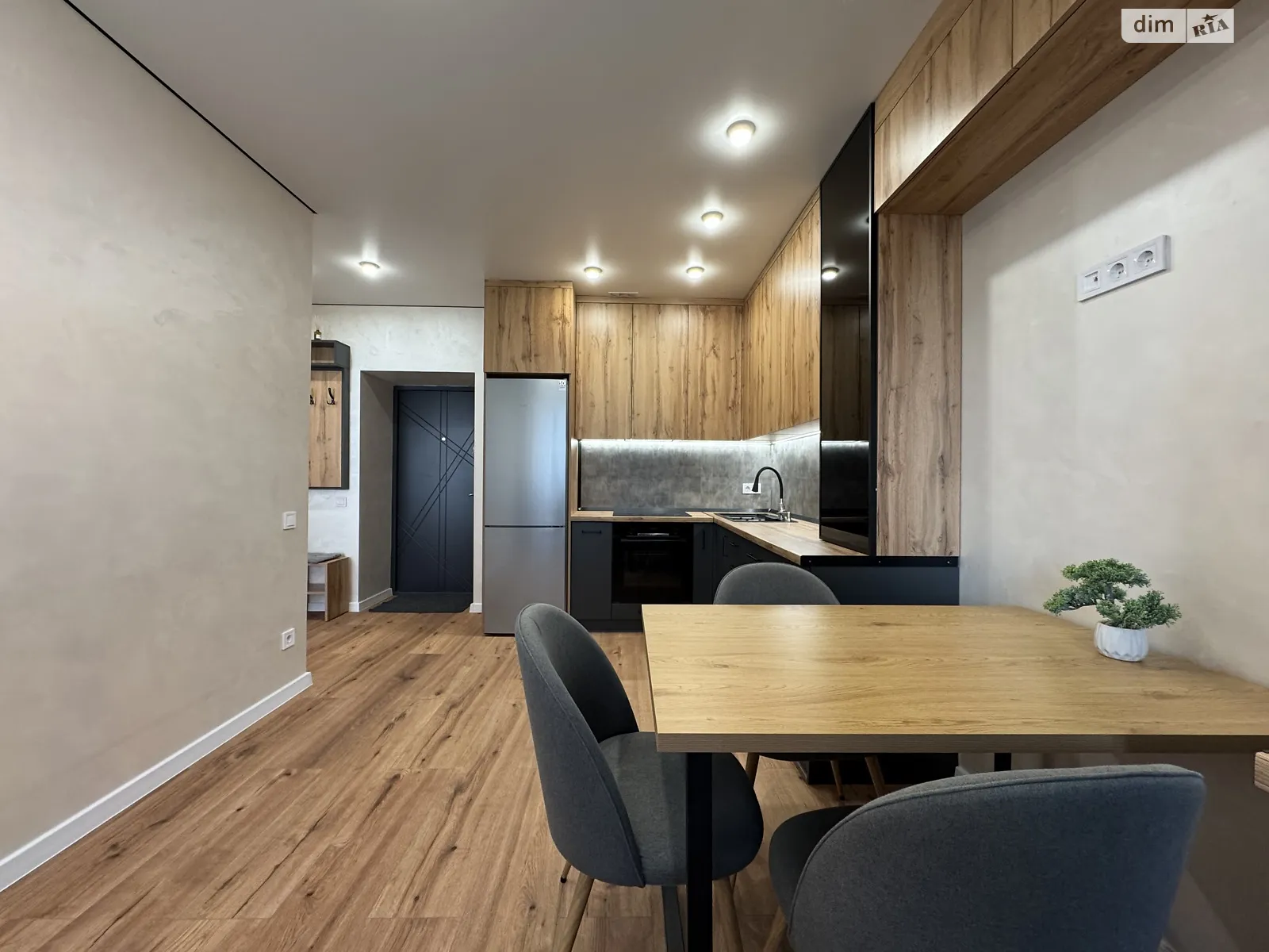 Продается 1-комнатная квартира 39 кв. м в Ивано-Франковске, ул. Вовчинецька, 227А - фото 1