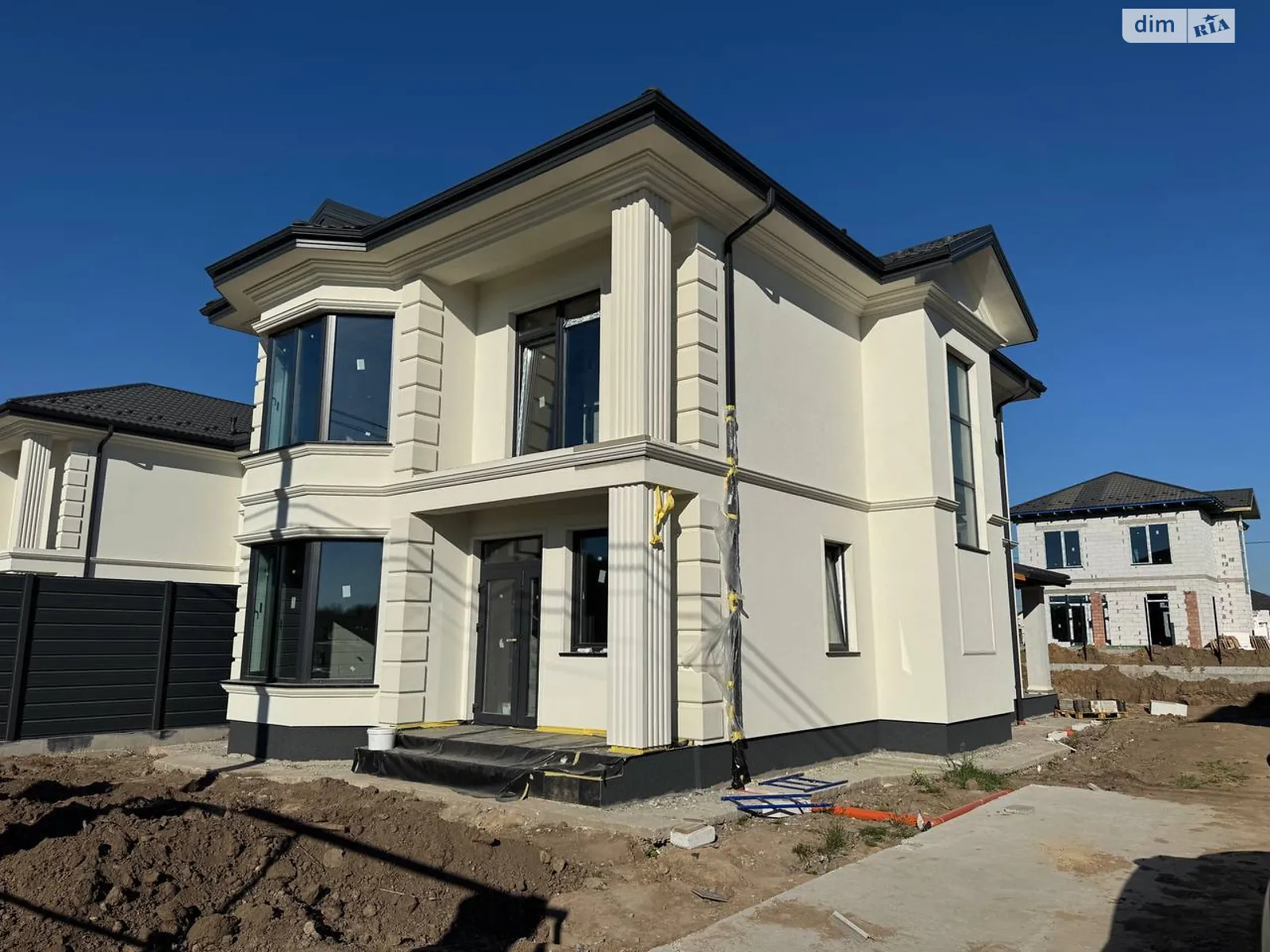 Продается дом на 2 этажа 158 кв. м с мансардой, цена: 190000 $ - фото 1