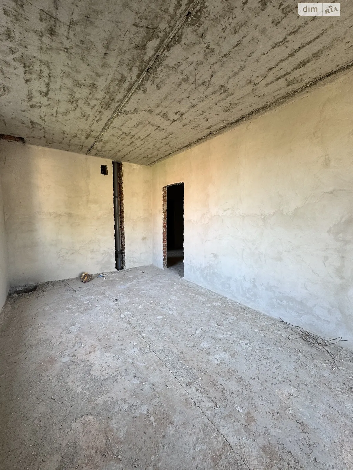 Продается 1-комнатная квартира 50 кв. м в Ивано-Франковске, ул. Бандеры Степана - фото 1