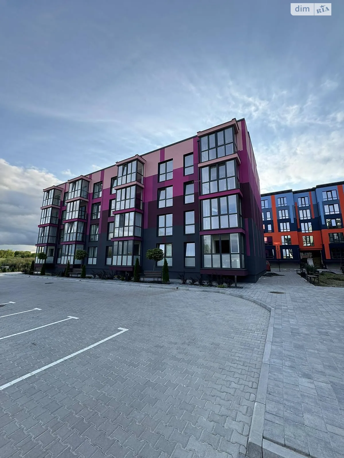 Продается 1-комнатная квартира 37 кв. м в Бармаках, ул. Единства, 11 - фото 1
