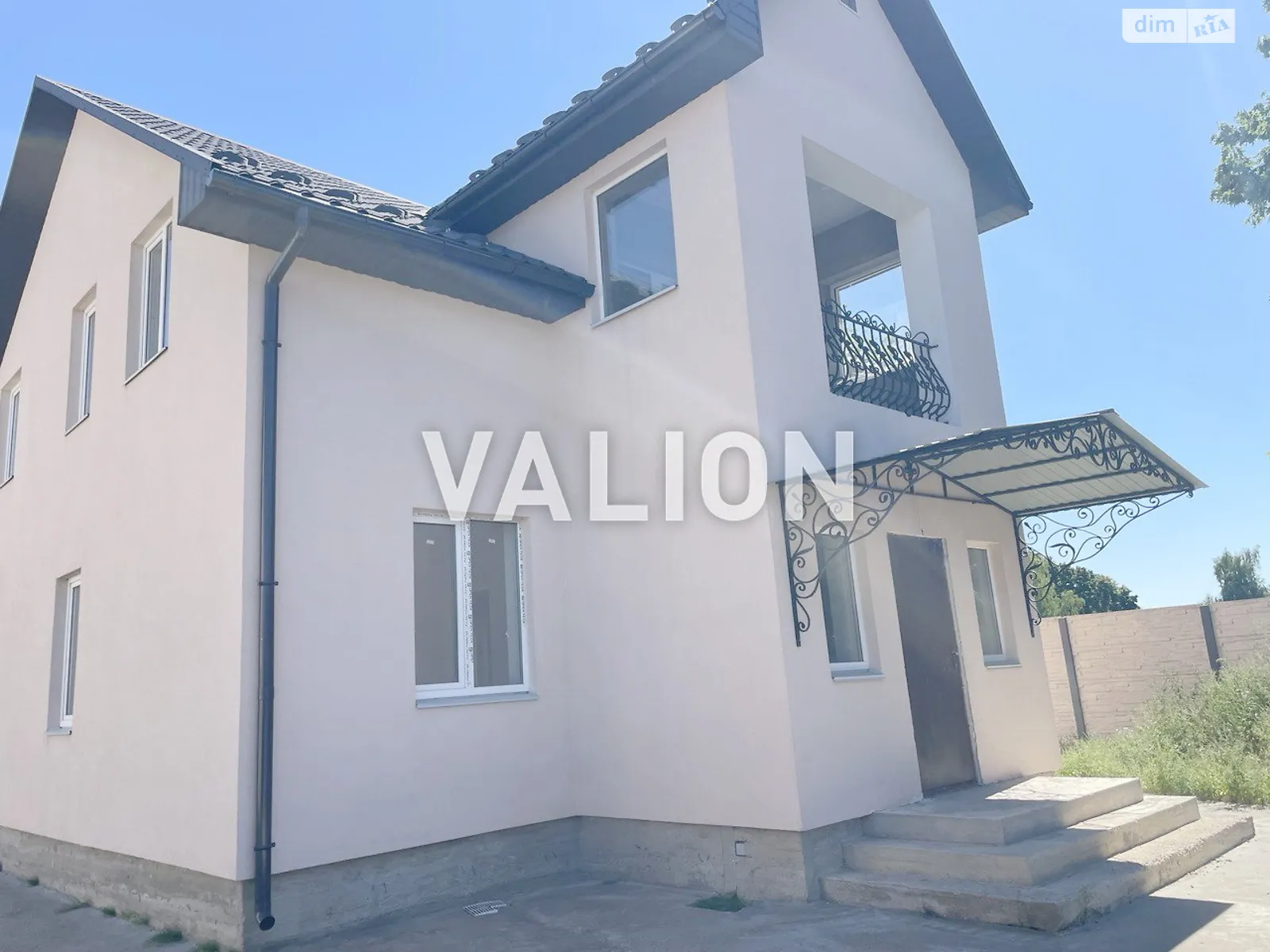 Продается дом на 2 этажа 164 кв. м с верандой, цена: 160000 $ - фото 1