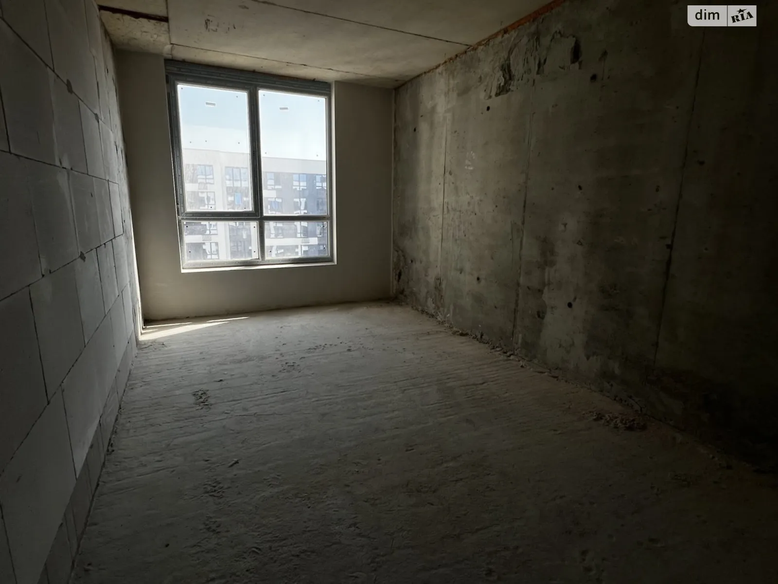 Продается 1-комнатная квартира 39 кв. м в Ивано-Франковске, ул. Химиков, 28 корпус 9 - фото 1