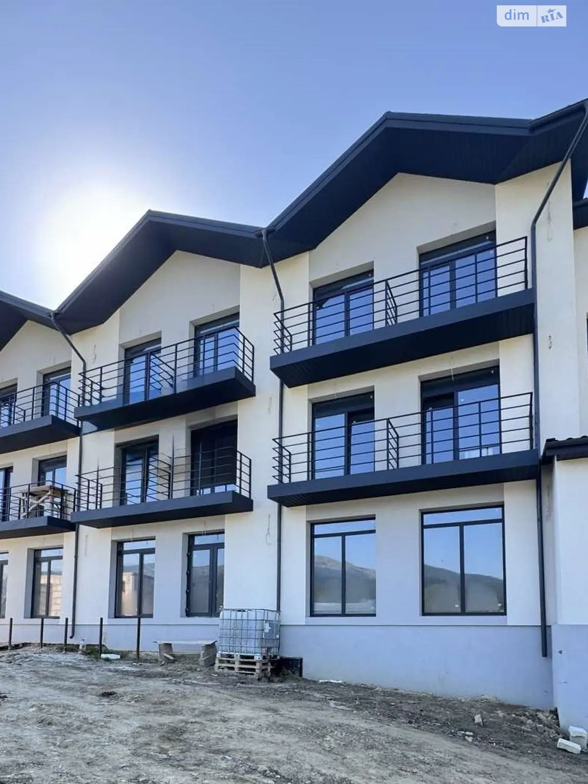 Продается объект сферы услуг 24 кв. м в 3-этажном здании, цена: 34800 $ - фото 1