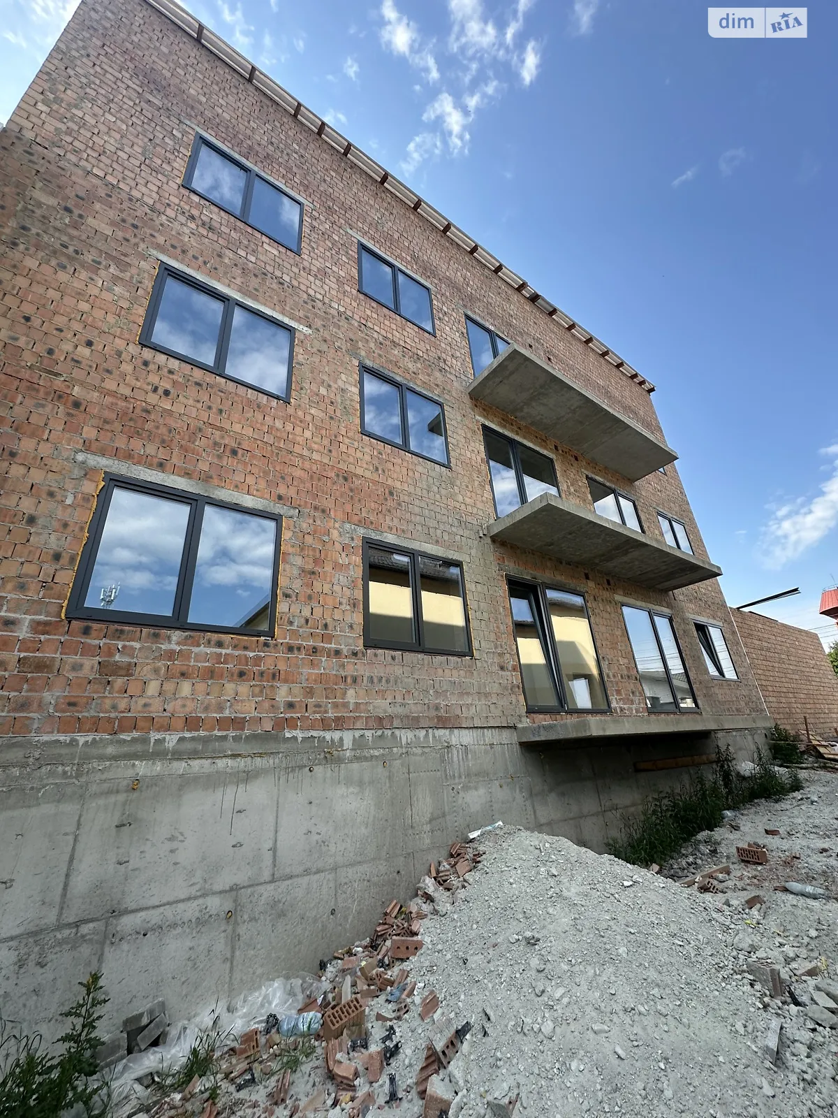 Продается 3-комнатная квартира 58 кв. м в Рудно, ул. Шевченко - фото 1