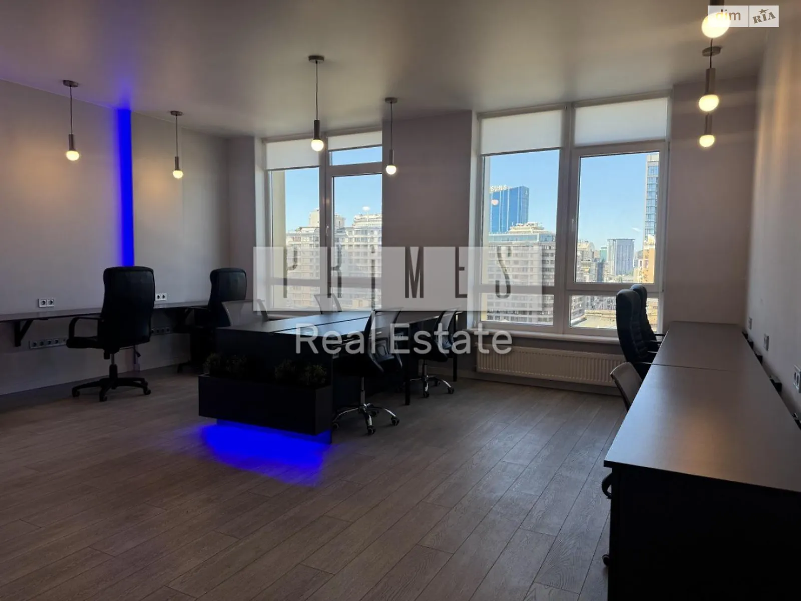 Здається в оренду приміщення вільного призначення 52 кв. м в 22-поверховій будівлі, цена: 1250 $ - фото 1