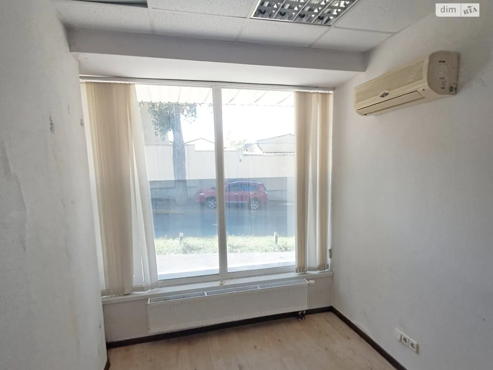 Сдается в аренду помещения свободного назначения 10.4 кв. м в 9-этажном здании, цена: 11630 грн - фото 1