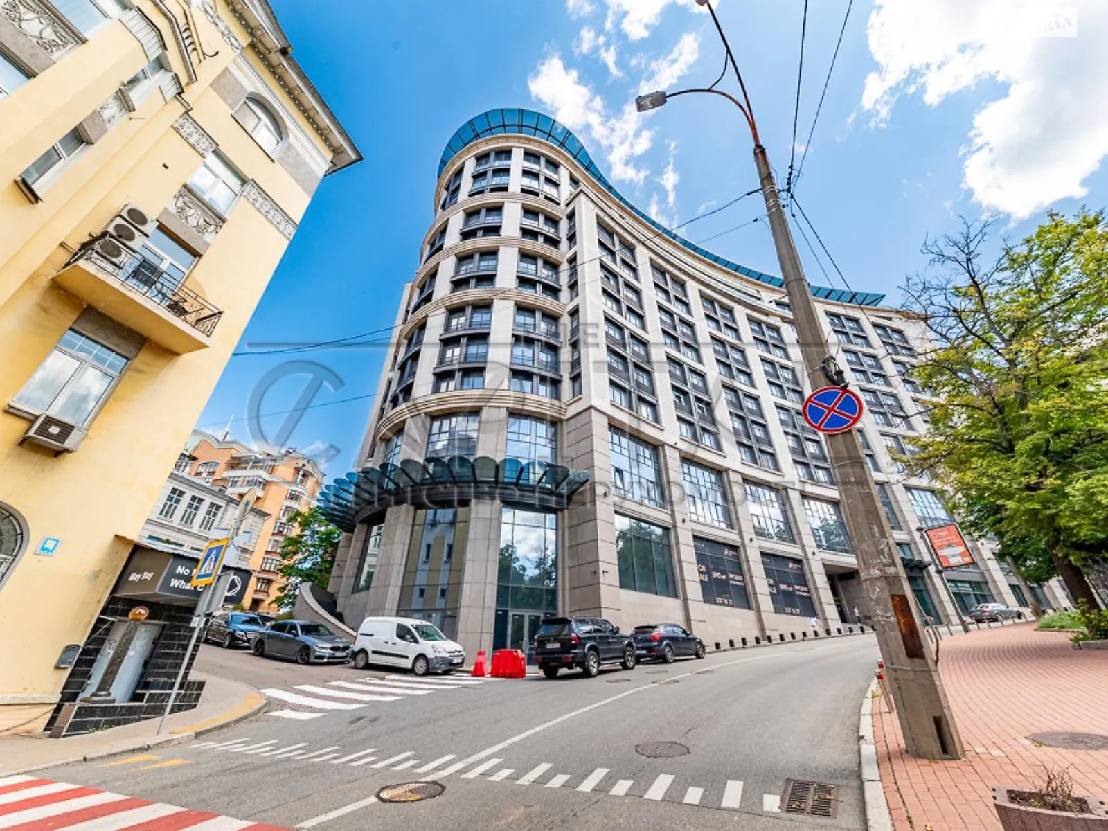 Здається в оренду приміщення вільного призначення 312.6 кв. м в 14-поверховій будівлі, цена: 10000 $ - фото 1