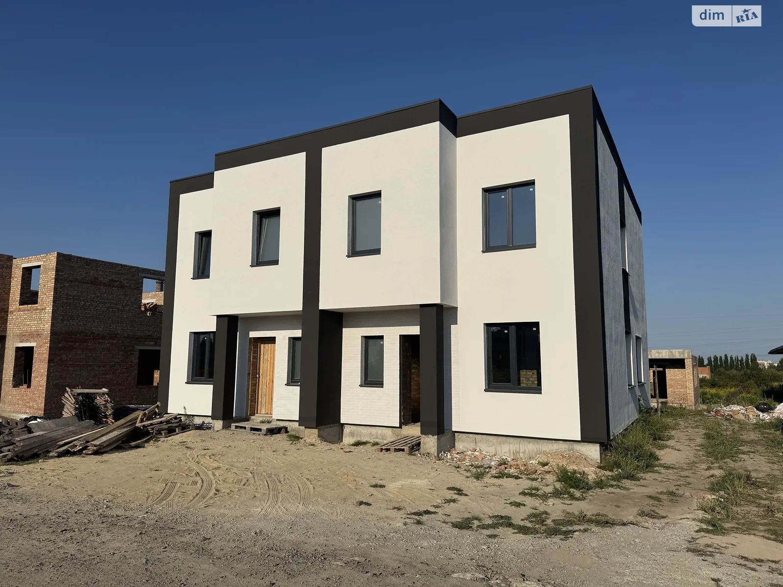 ул. Кулика и Гудачека(Макарова) Ювилейный Ровно, цена: 67000 $ - фото 1