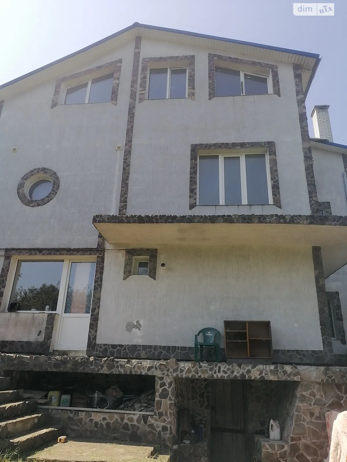 Продается дом на 3 этажа 310 кв. м с садом, цена: 130000 $ - фото 1