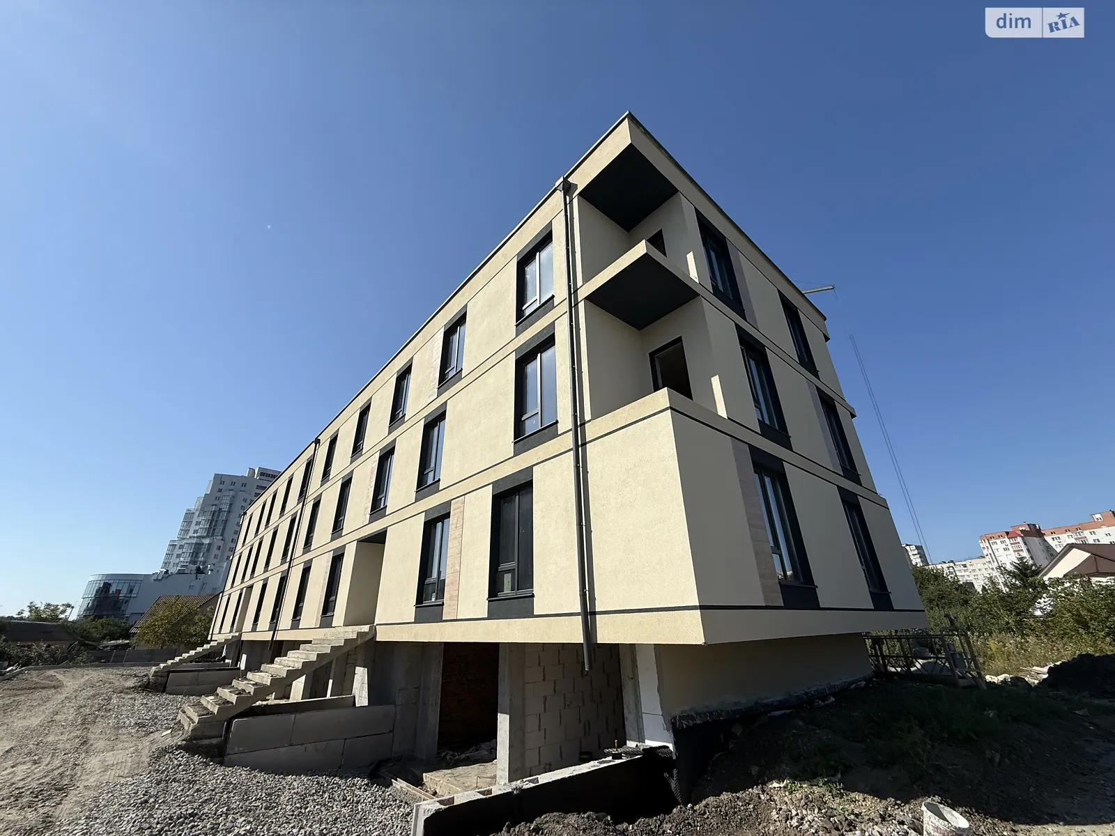 Продается 1-комнатная квартира 50 кв. м в Хмельницком, пер. Степана Бандеры, 14 - фото 1