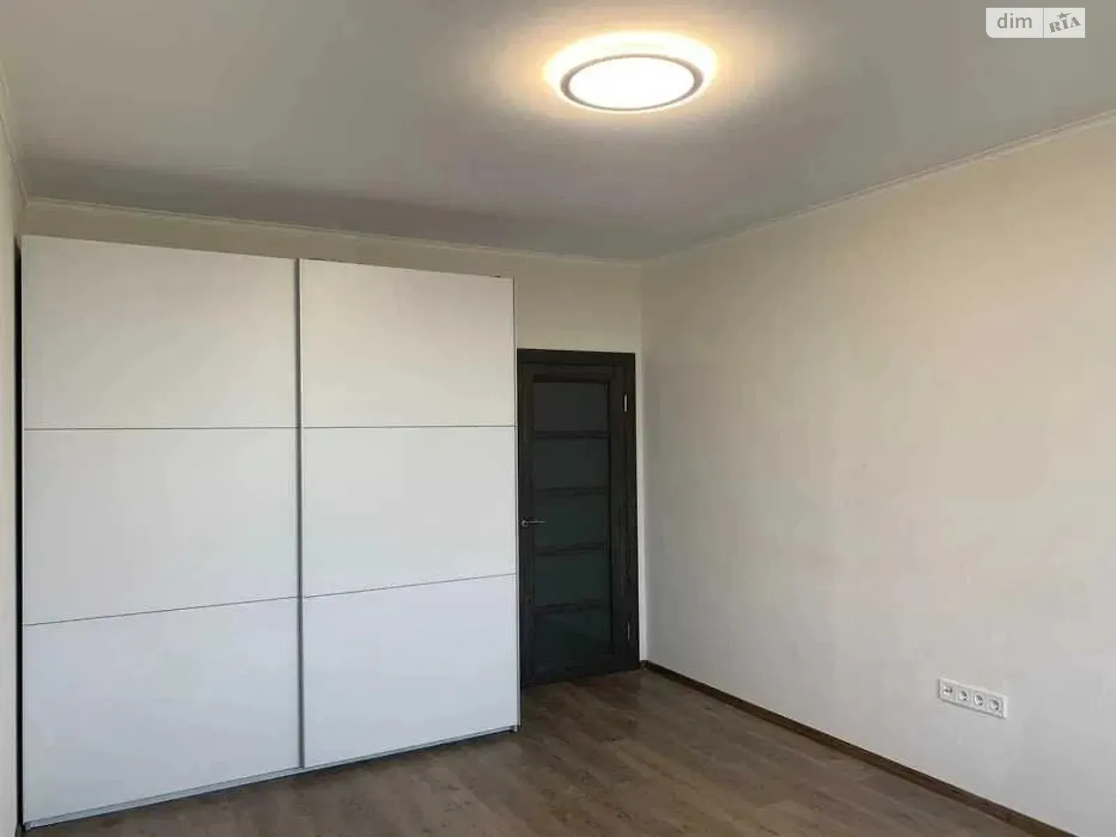 Продается 1-комнатная квартира 48 кв. м в Киеве, пер. Приборный, 10А - фото 1