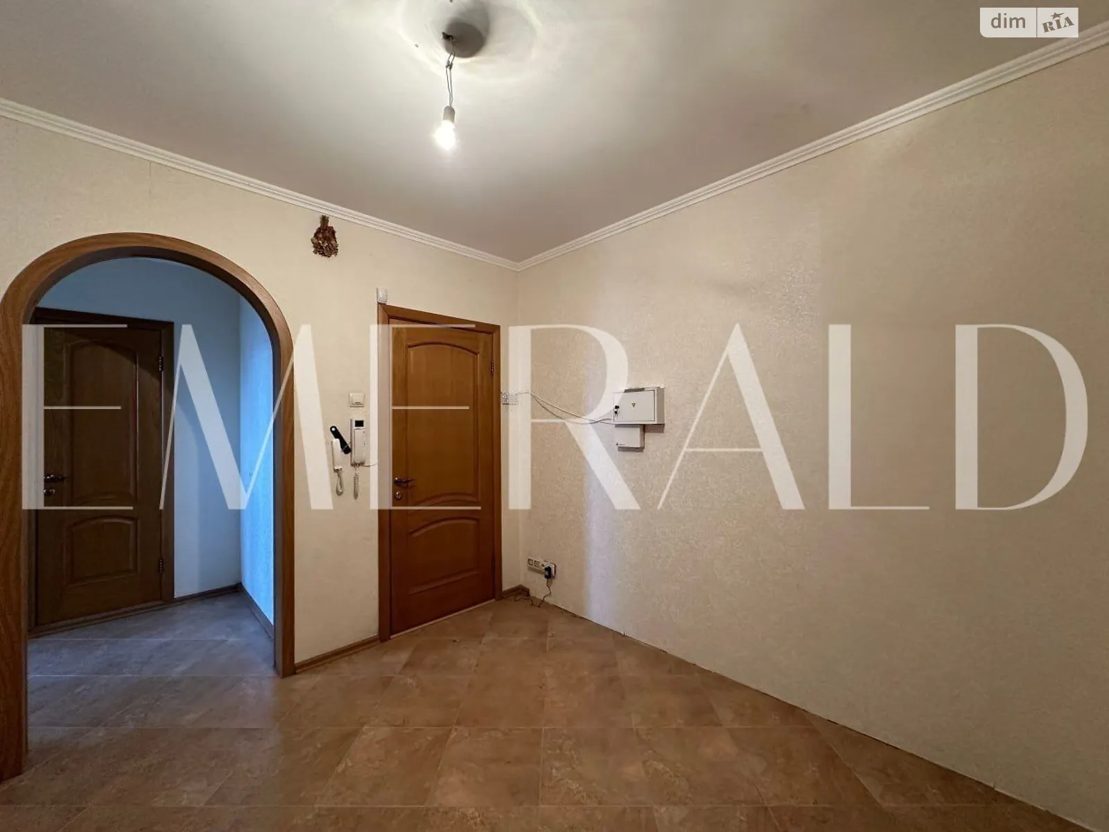 Продается 3-комнатная квартира 69.7 кв. м в Киеве, просп. Червоной Калины(Маяковского Владимира), 23 - фото 1