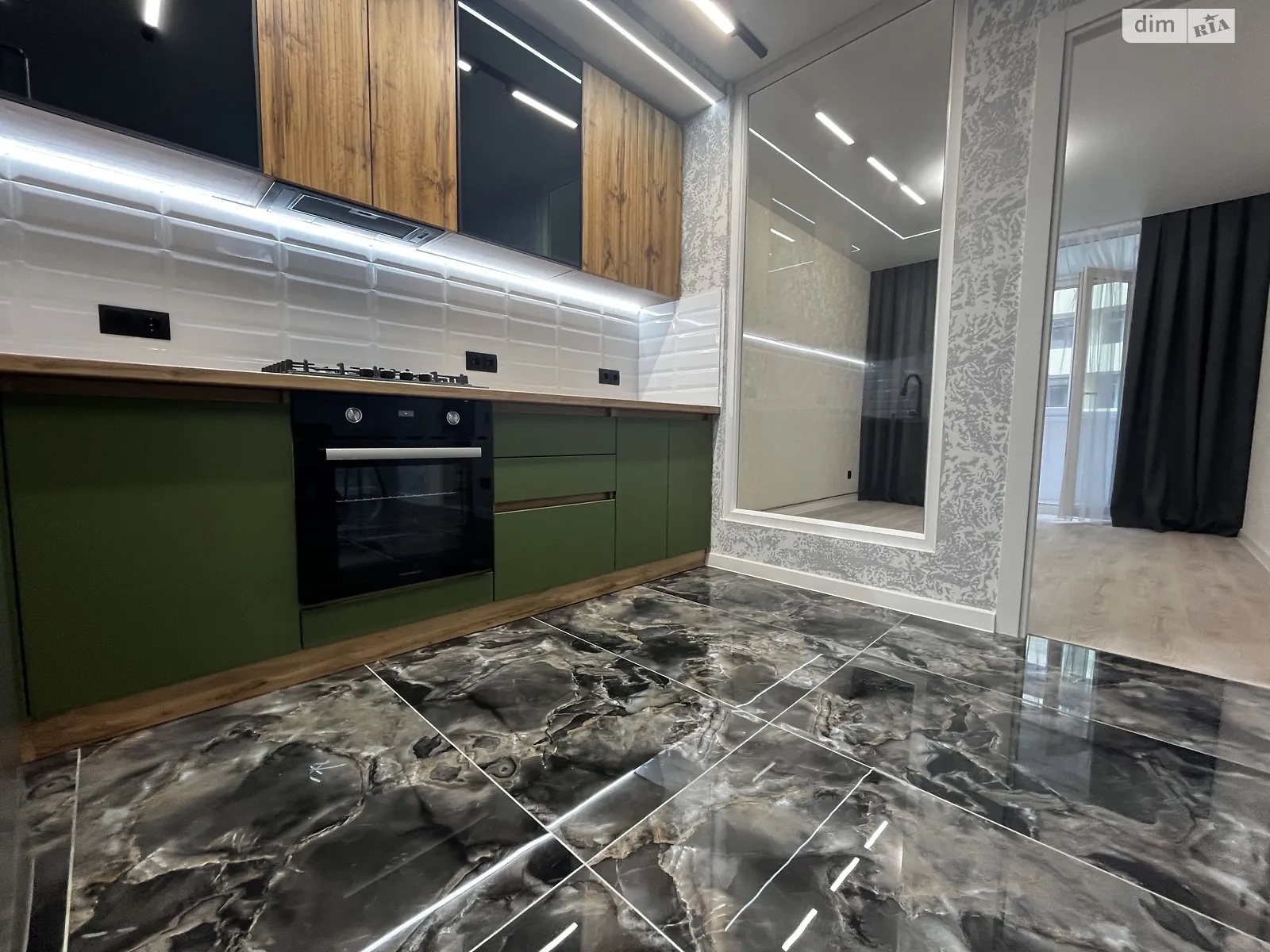 2-комнатная квартира 57 кв. м в Тернополе, ул. Смакулы, 8 - фото 1