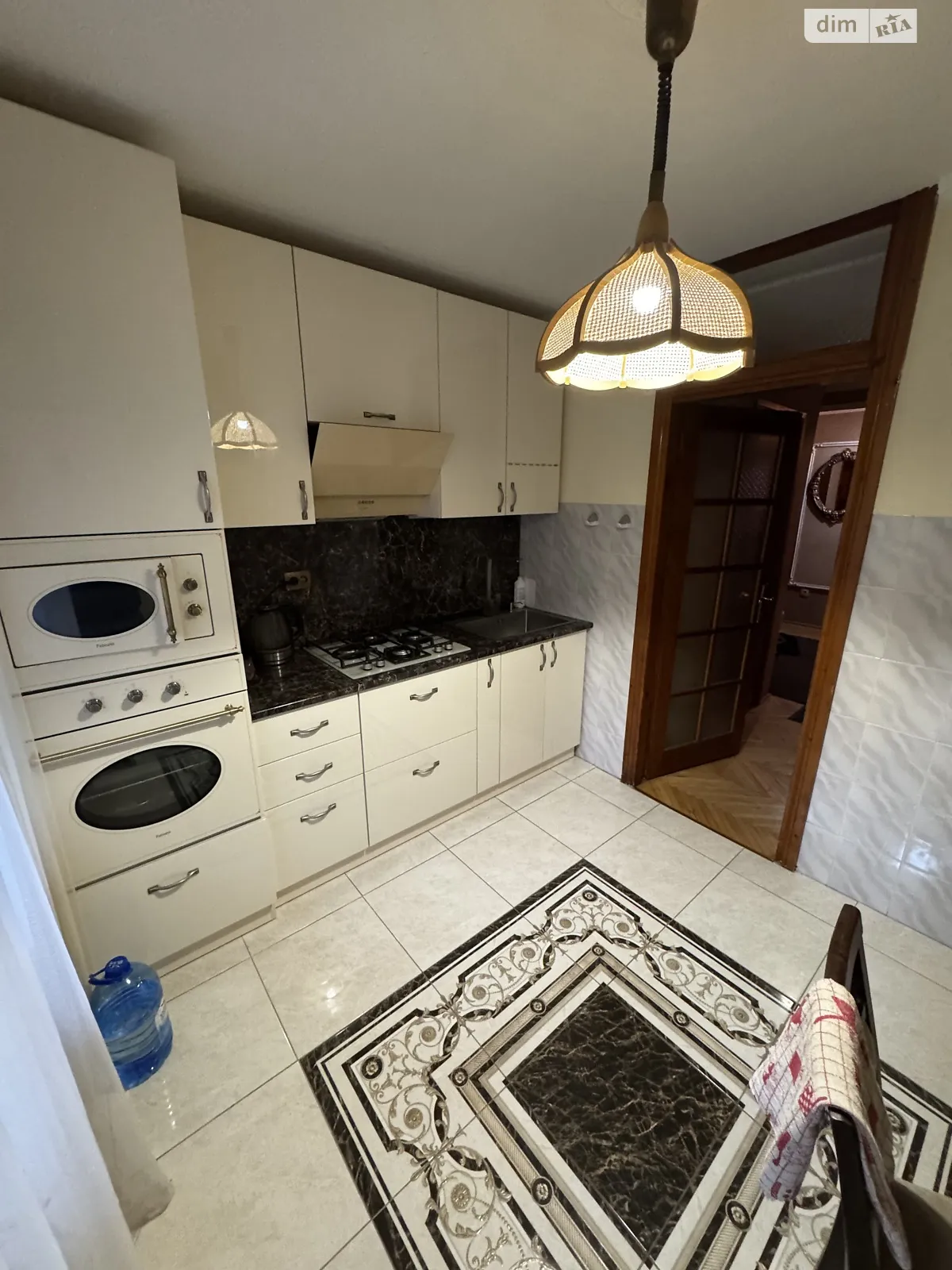 Продається 4-кімнатна квартира 105 кв. м у Чернівцях, вул. Південно-Кільцева, 11А - фото 1