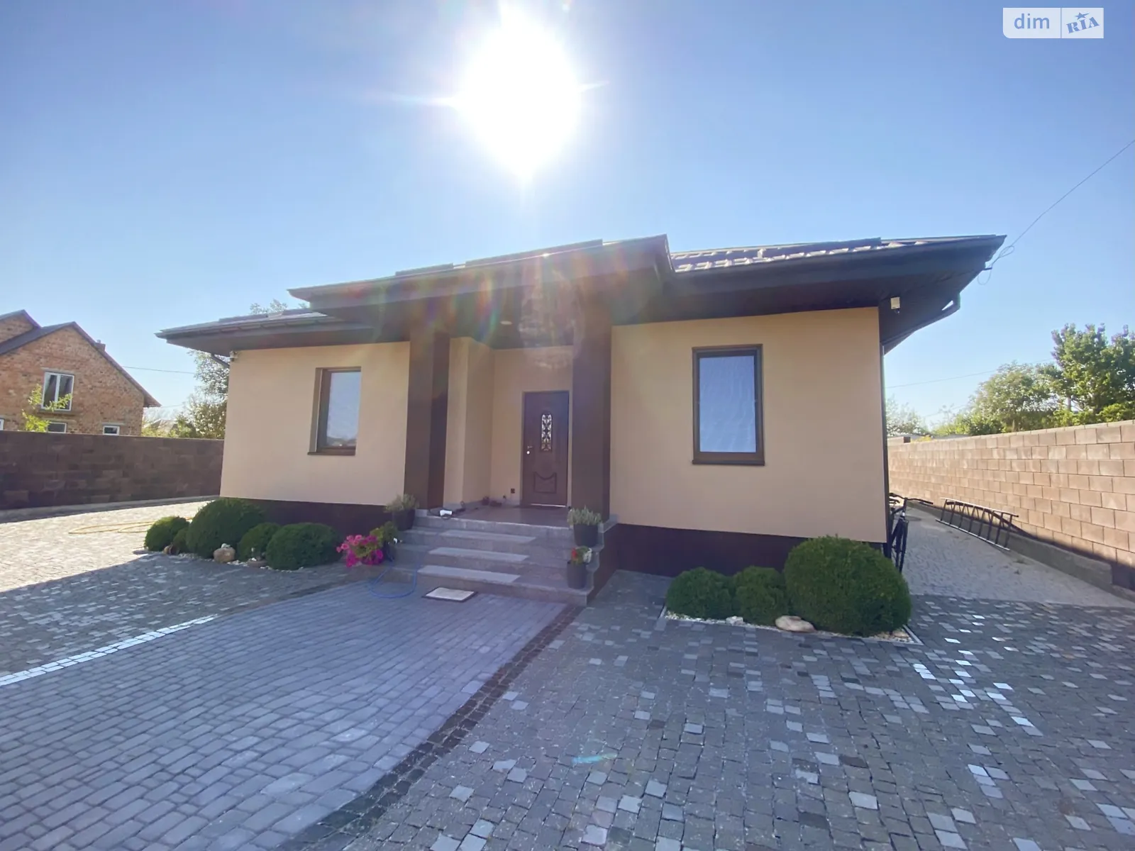 Продається одноповерховий будинок 91 кв. м з банею/сауною, цена: 149999 $ - фото 1