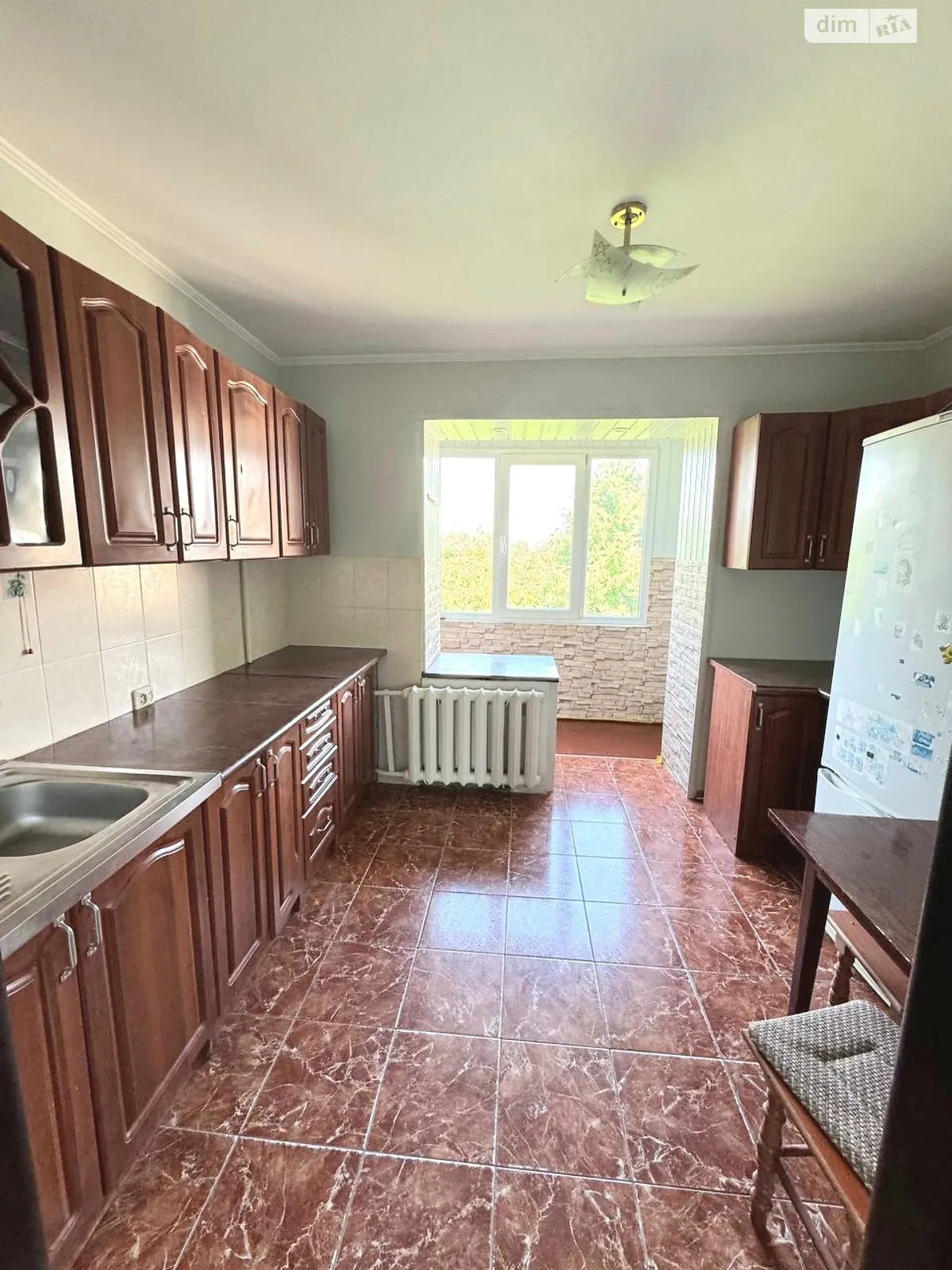 Продается 3-комнатная квартира 71.3 кв. м в Черновцах, ул. Южно-Окружная, 25 - фото 1