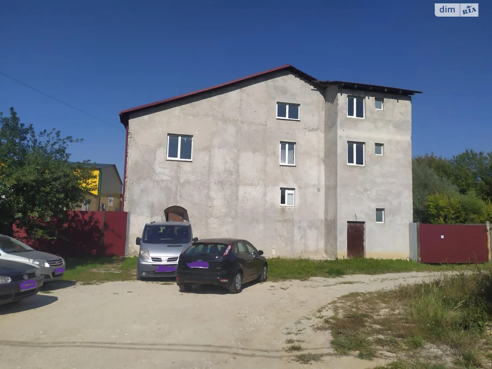 Продается объект сферы услуг 409 кв. м в 3-этажном здании, цена: 450000 $ - фото 1