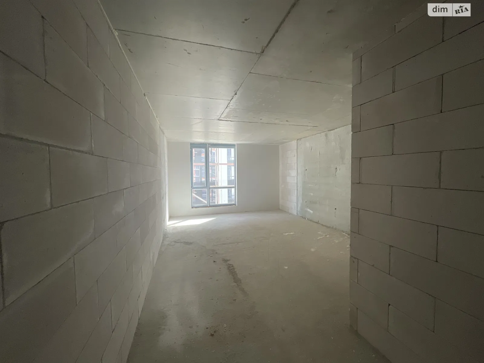 Продается 1-комнатная квартира 41 кв. м в Ивано-Франковске, ул. Левицкого Романа - фото 1