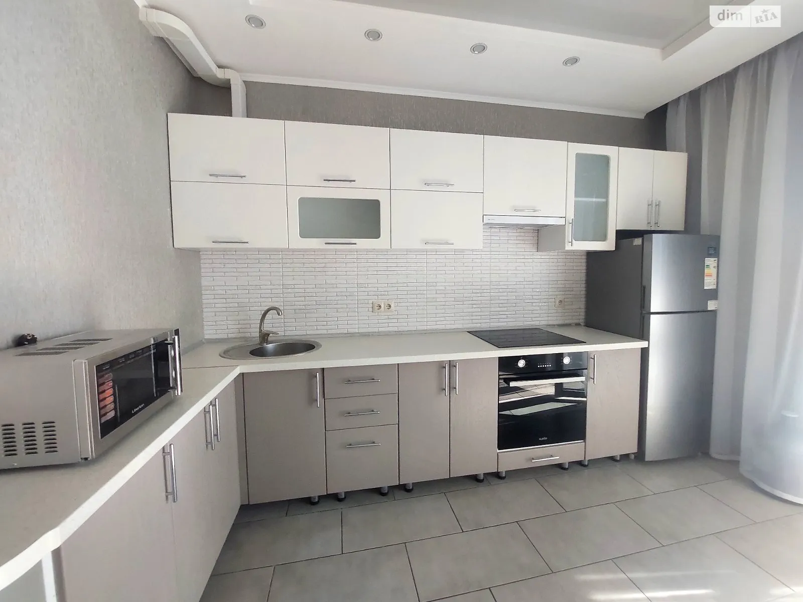 Сдается в аренду 1-комнатная квартира 45 кв. м в Киеве, ул. Шолуденко, 1В - фото 1