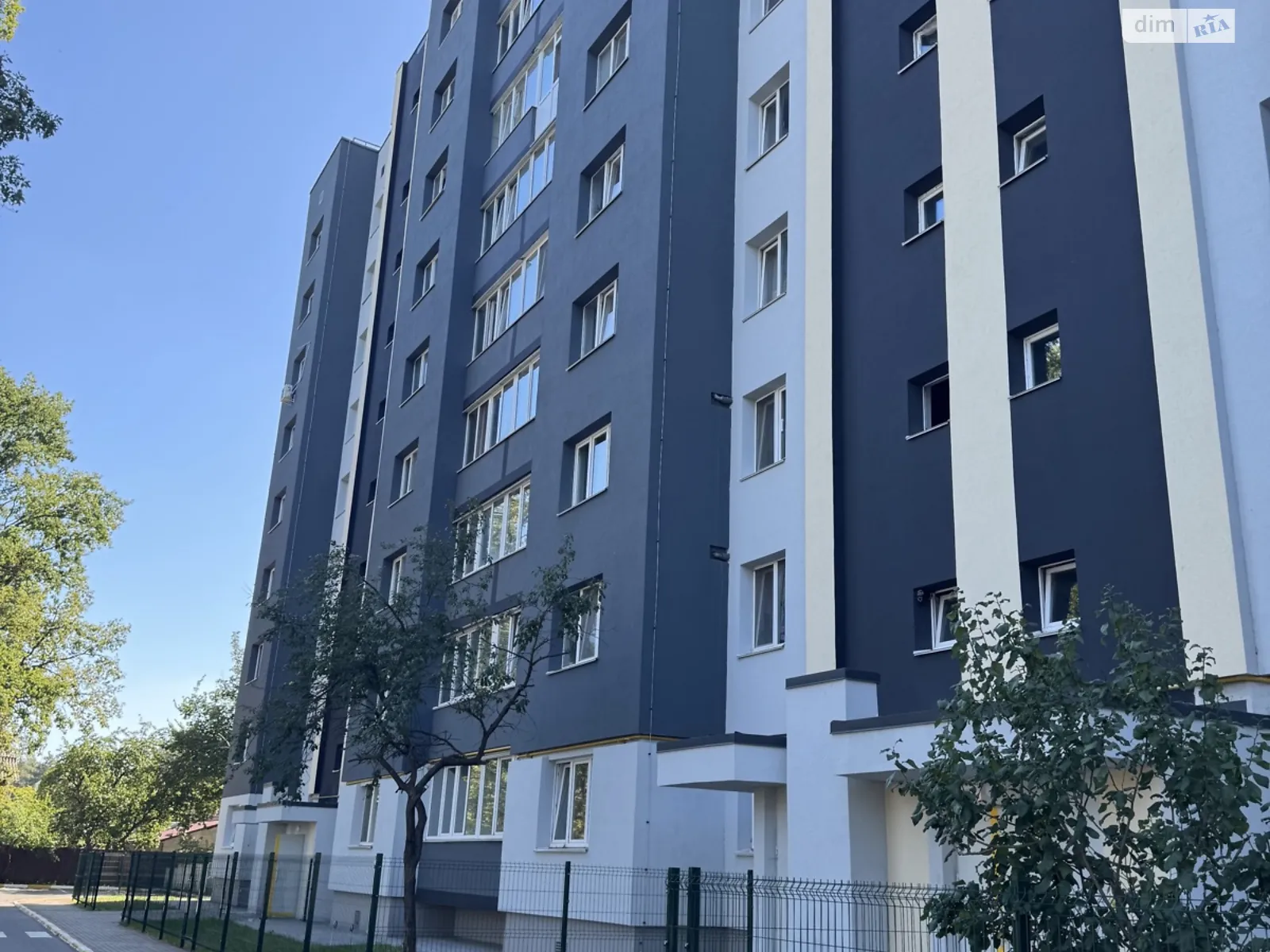 Продається 3-кімнатна квартира 68.8 кв. м у Ірпені, вул. Северинівська, 128 - фото 1