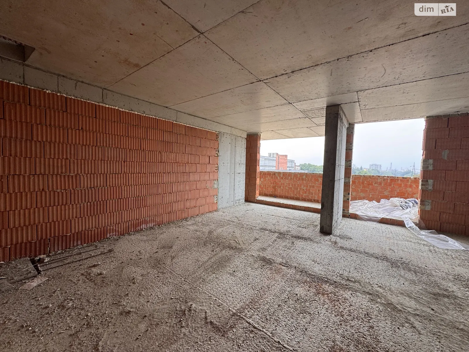 Продается 1-комнатная квартира 51 кв. м в Львове, ул. Раковского, 24А - фото 1