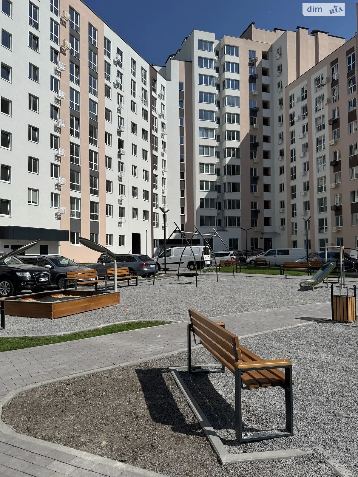 Продается 1-комнатная квартира 42 кв. м в Ровно, ул. Соборная, 285Д - фото 1