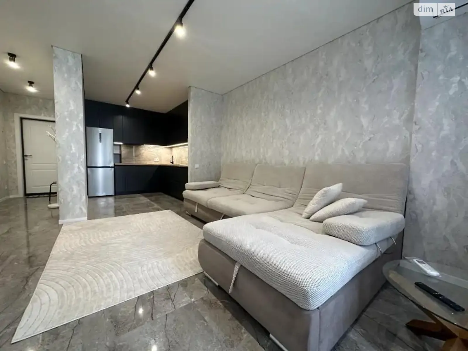 Сдается в аренду 1-комнатная квартира 45 кв. м в Днепре, ул. Космическая, 5 - фото 1