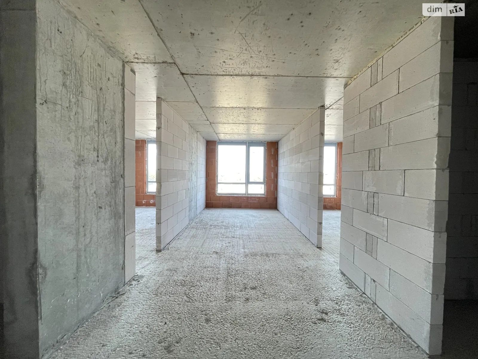 Продается 2-комнатная квартира 63 кв. м в Ивано-Франковске, ул. Левицкого Романа - фото 1