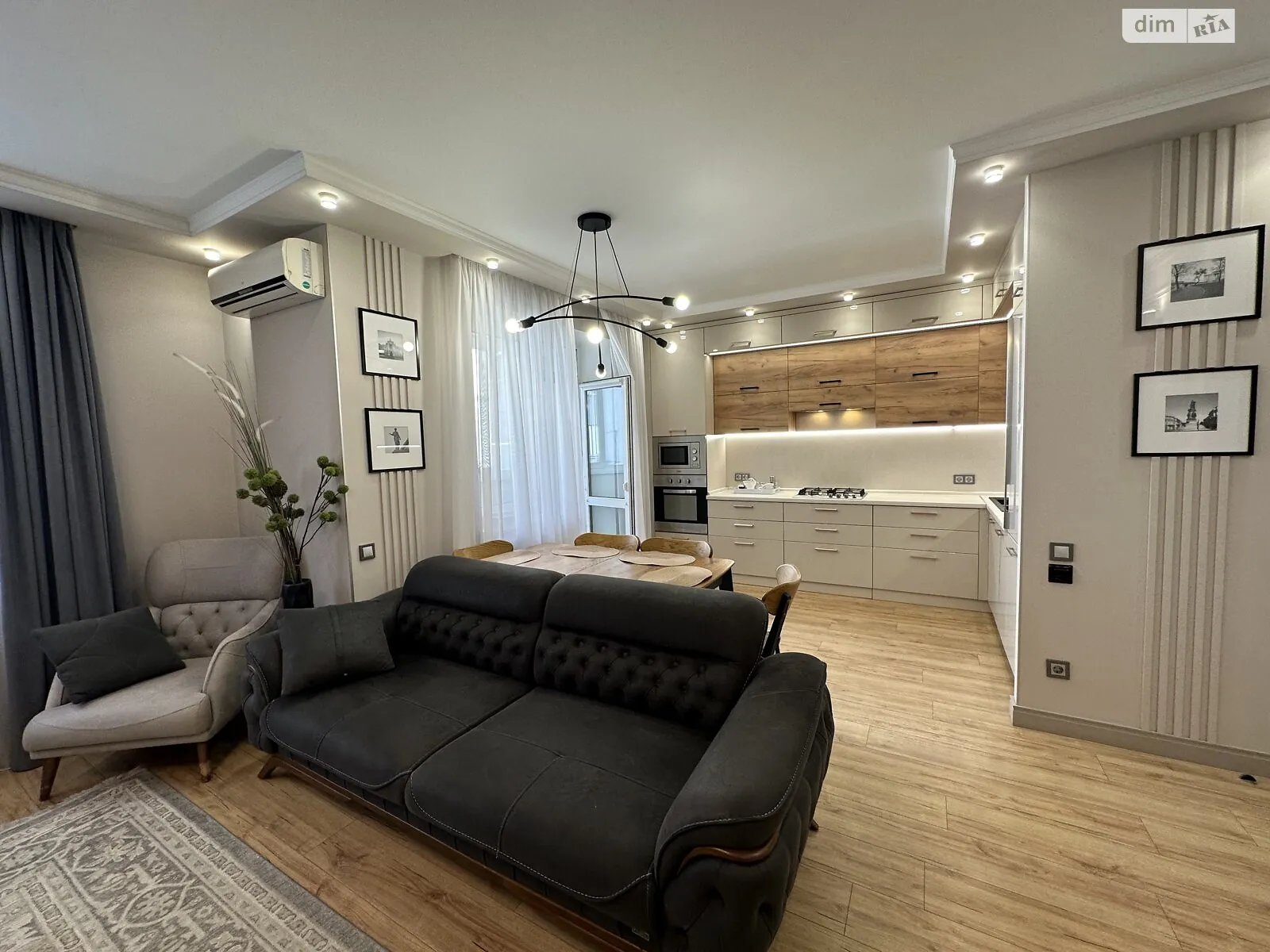 Продается 3-комнатная квартира 94.5 кв. м в Одессе, ул. Якова Бреуса, 61 корпус 9 - фото 1