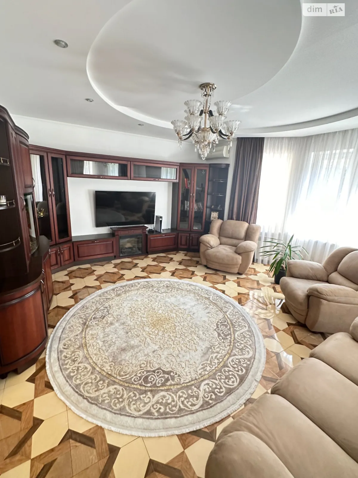 Продается дом на 2 этажа 300 кв. м с террасой, цена: 190000 $ - фото 1
