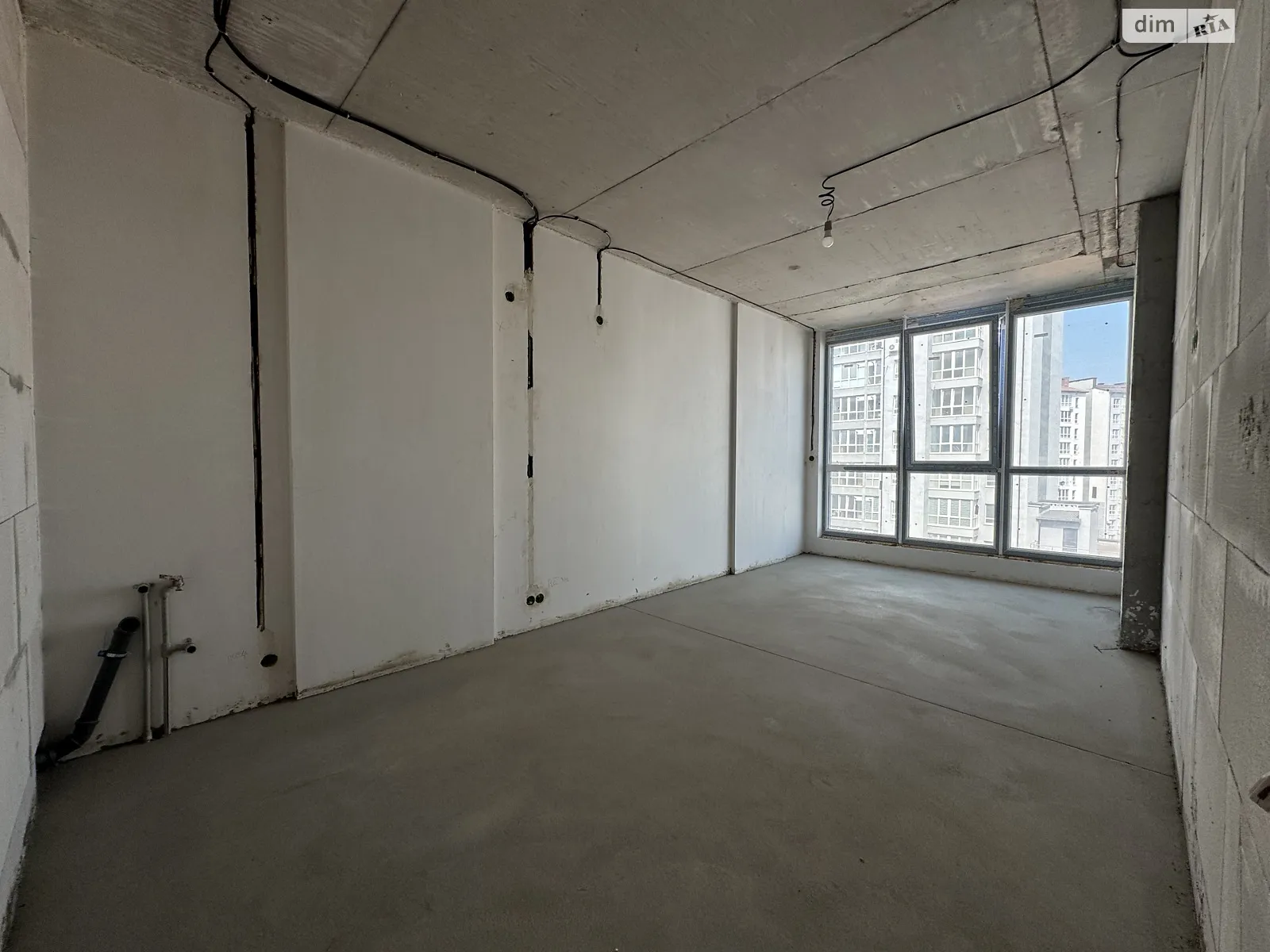 Продается 1-комнатная квартира 44.7 кв. м в Ивано-Франковске, ул. Химиков - фото 1