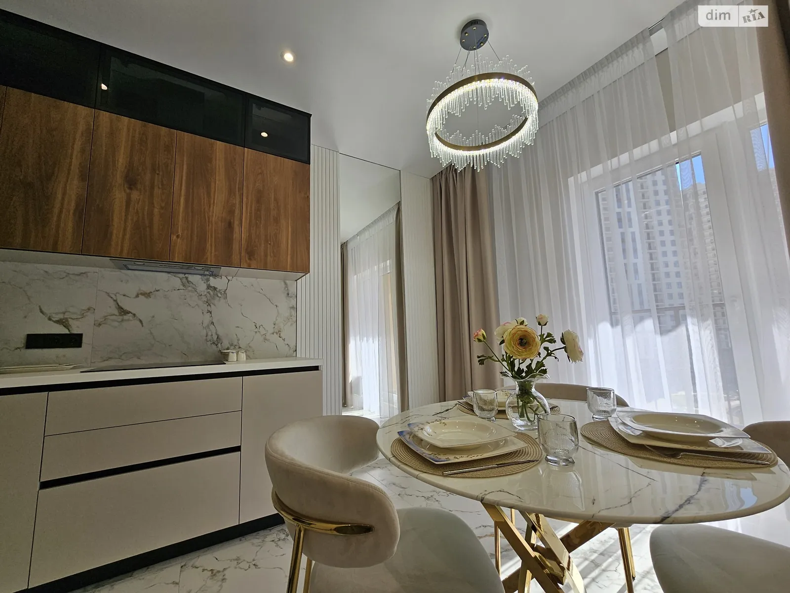 Продается 1-комнатная квартира 43 кв. м в Одессе, ул. Краснова - фото 1