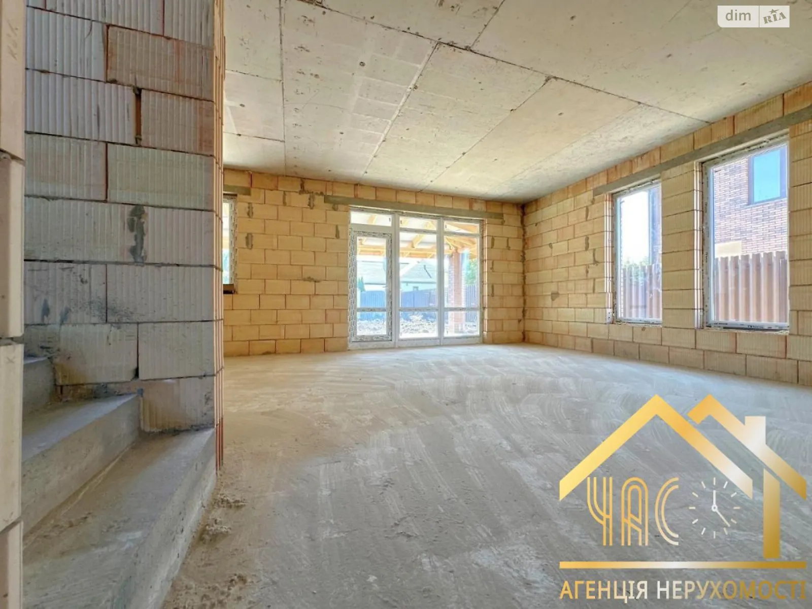 Продается дом на 2 этажа 170 кв. м с гаражом, цена: 190000 $ - фото 1