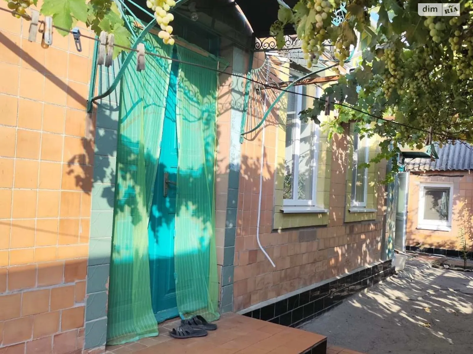 Продается одноэтажный дом 101.2 кв. м с гаражом, цена: 50000 $ - фото 1
