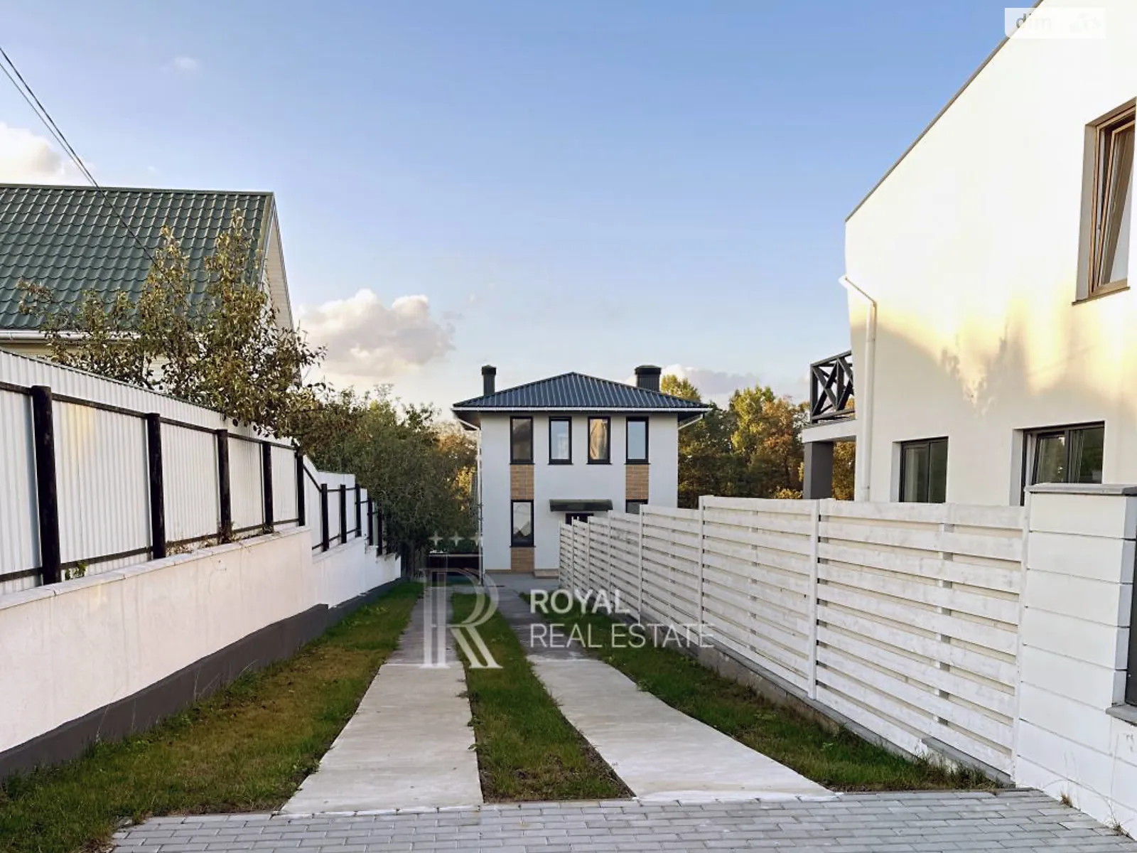 Продается дом на 2 этажа 118.9 кв. м с подвалом, цена: 145000 $ - фото 1