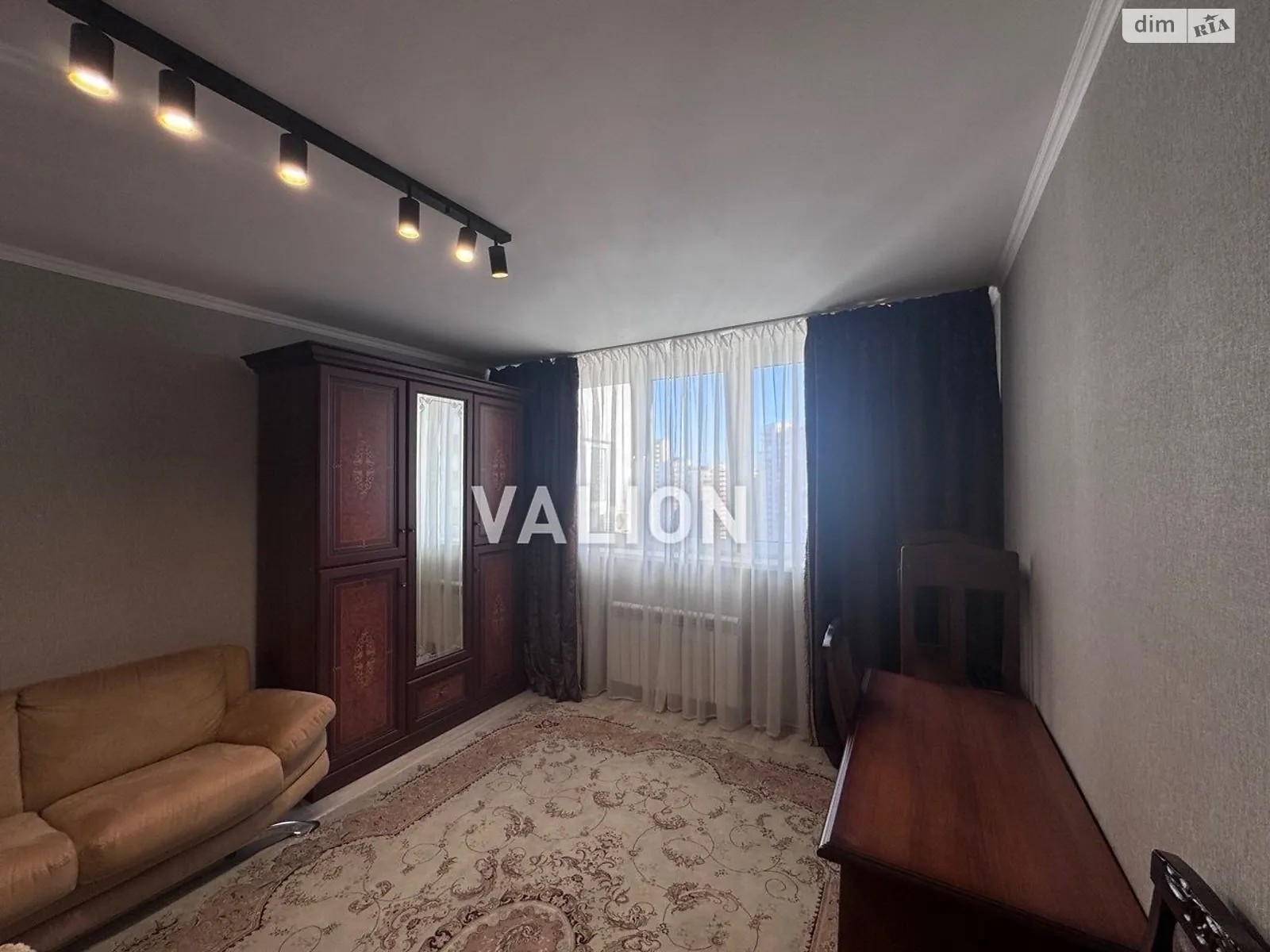 Продается 1-комнатная квартира 42.9 кв. м в Киеве, ул. Урловская, 23Б - фото 1