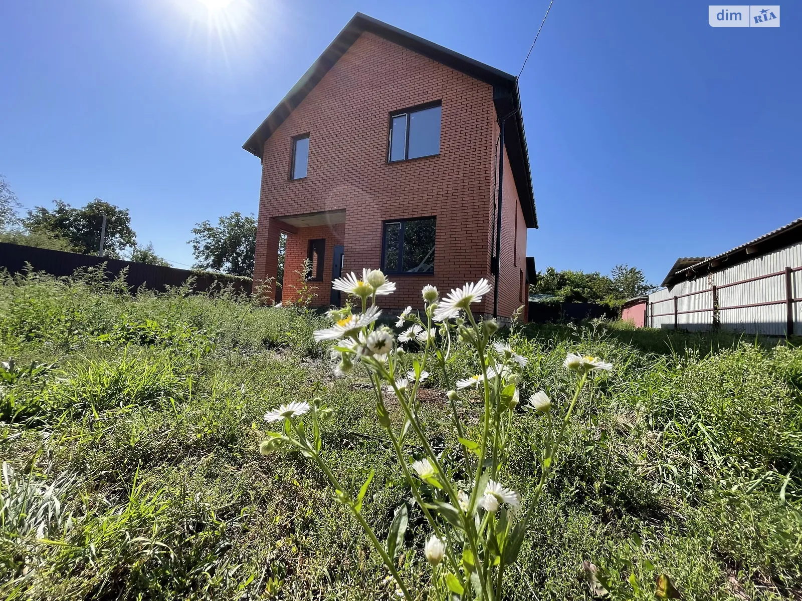 Продается дом на 2 этажа 120 кв. м с террасой, цена: 85000 $ - фото 1