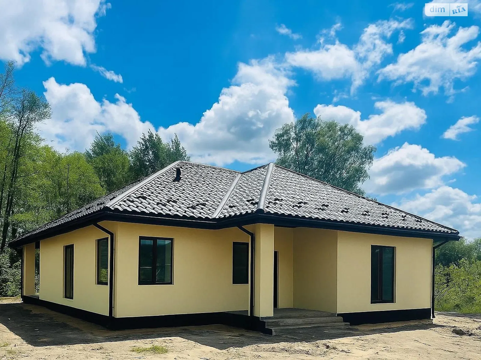 Продается одноэтажный дом 100 кв. м с верандой, цена: 95000 $ - фото 1