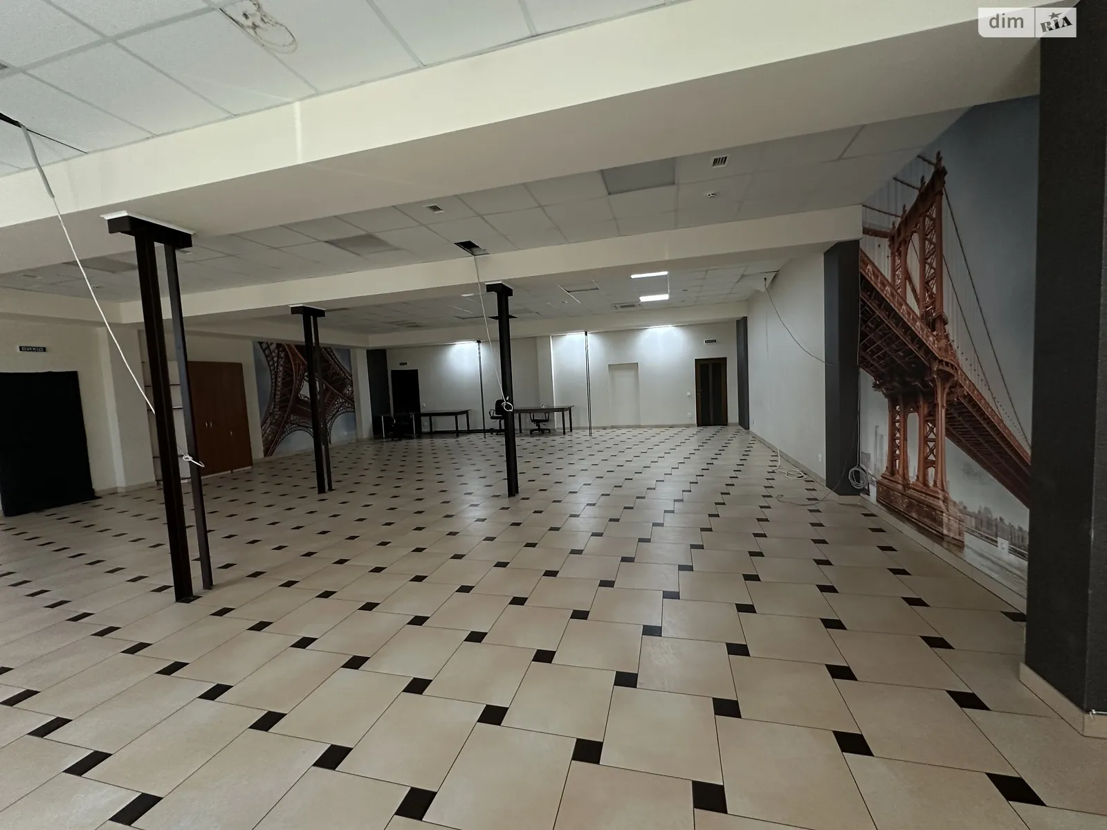 Сдается в аренду помещения свободного назначения 150 кв. м в 4-этажном здании, цена: 52500 грн - фото 1