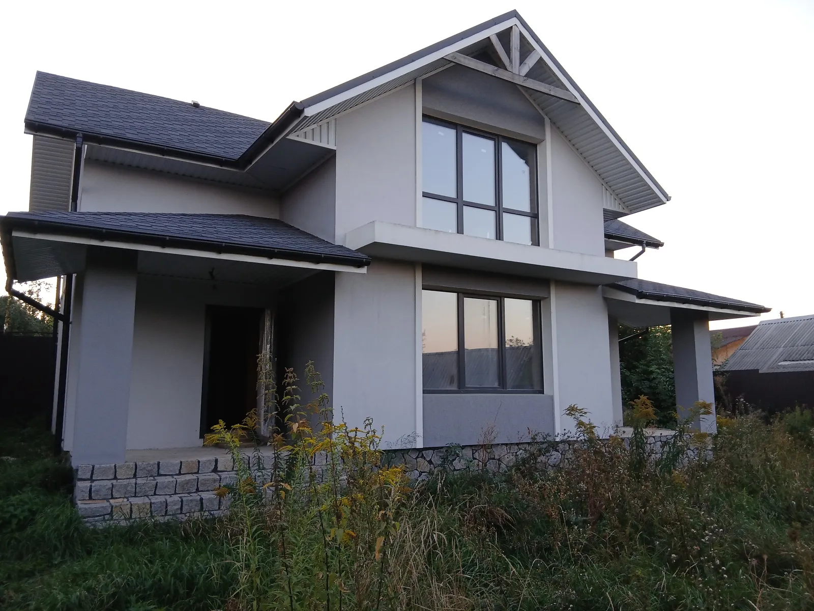 Продается дом на 2 этажа 115 кв. м с подвалом, цена: 79999 $ - фото 1